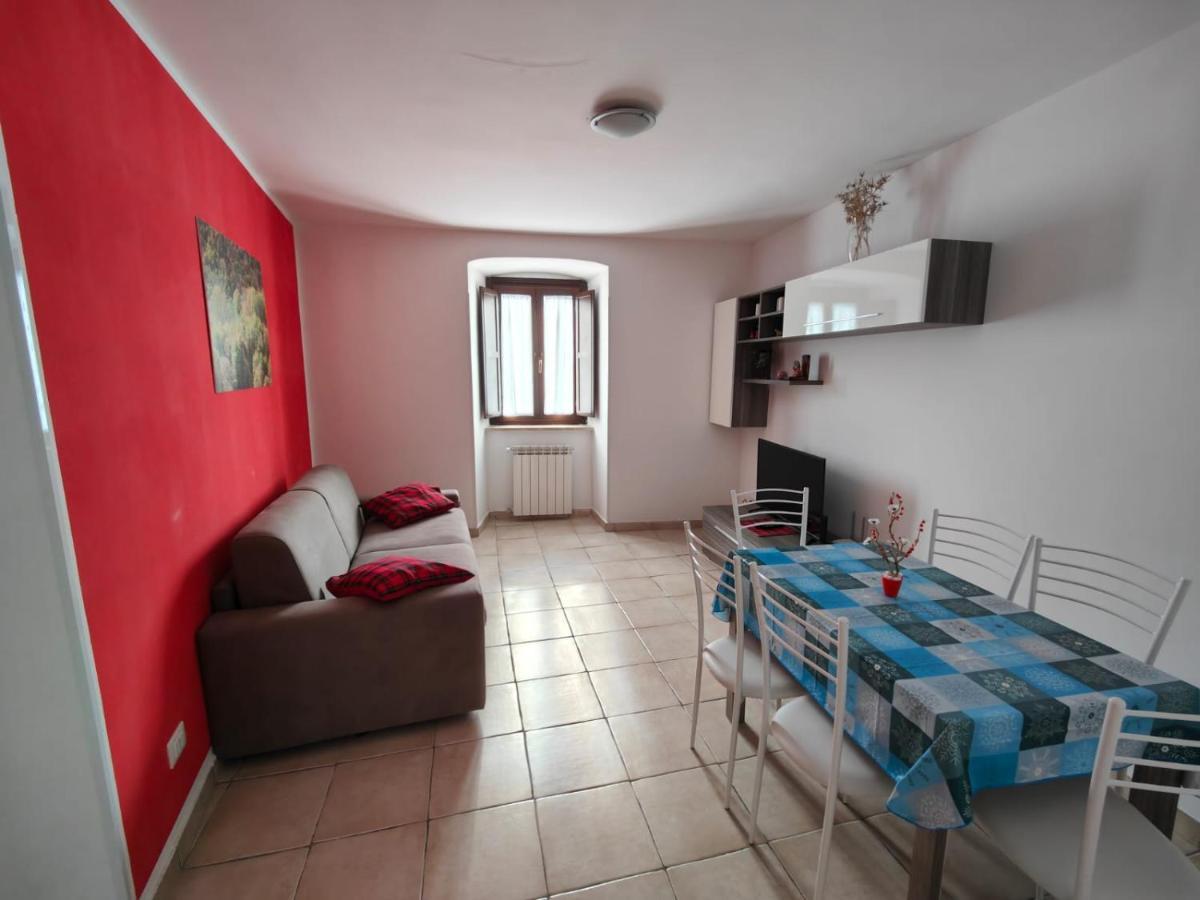 Il Borgoin Apartment Бареа Екстериор снимка