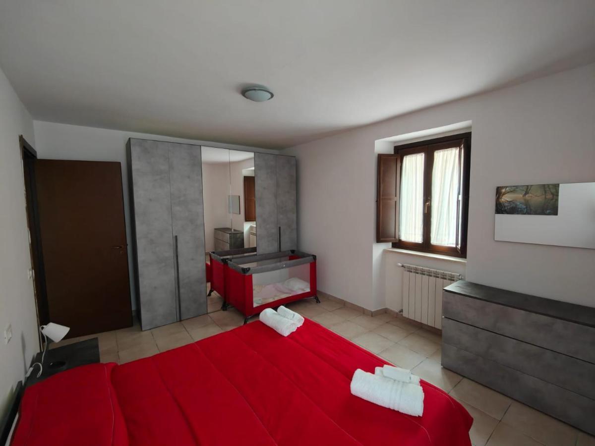 Il Borgoin Apartment Бареа Екстериор снимка