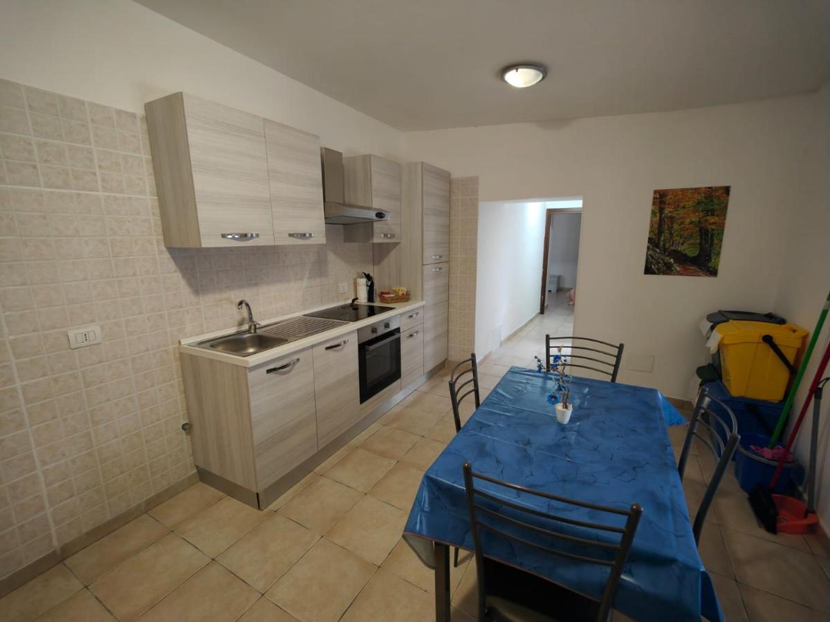 Il Borgoin Apartment Бареа Екстериор снимка