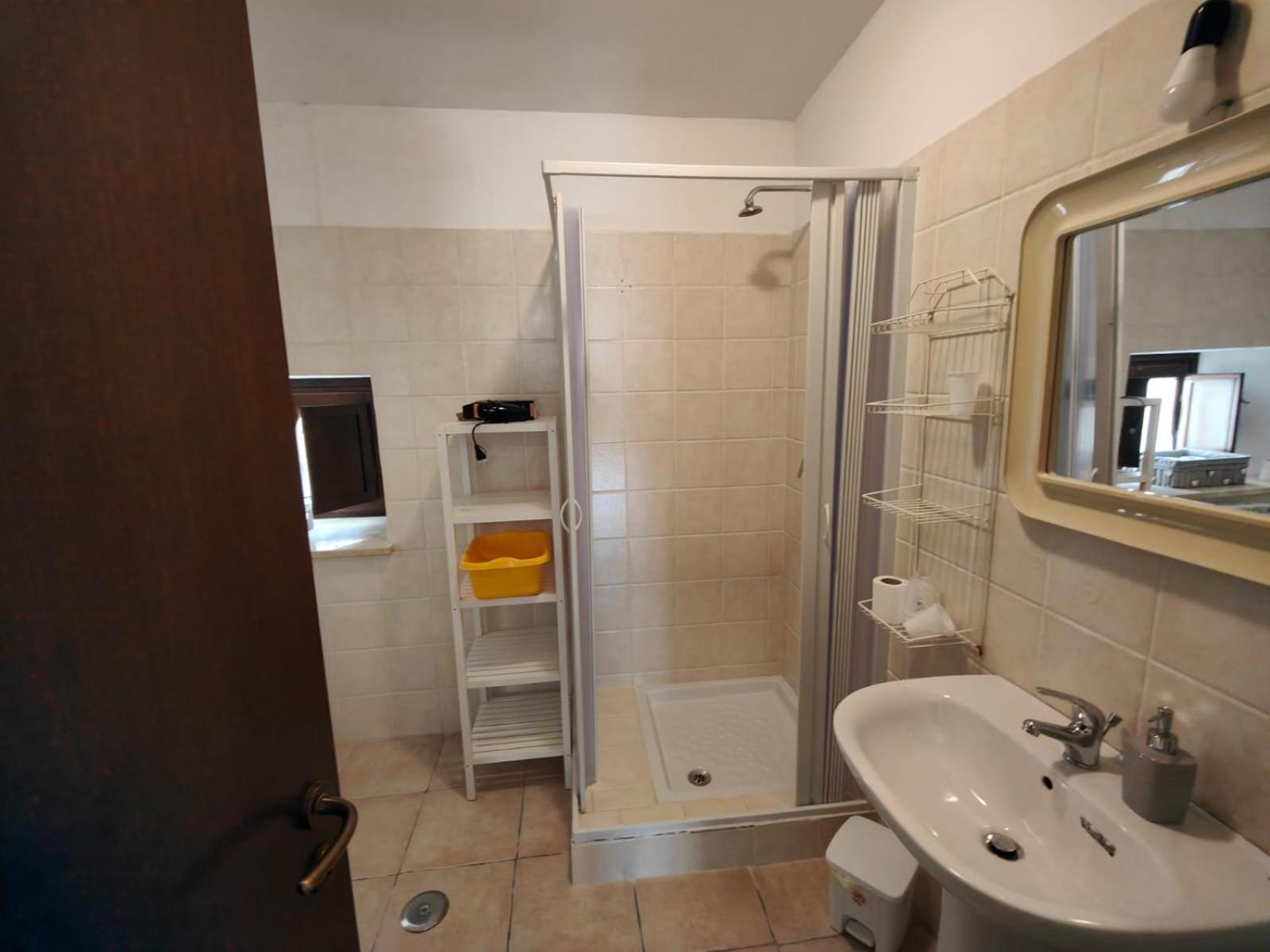 Il Borgoin Apartment Бареа Екстериор снимка